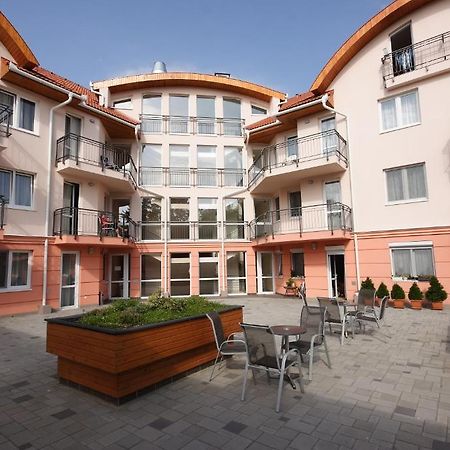 Panorama Wellness Apartman Hotel Hajdúszoboszló Exteriör bild