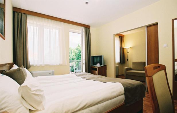 Panorama Wellness Apartman Hotel Hajdúszoboszló Rum bild