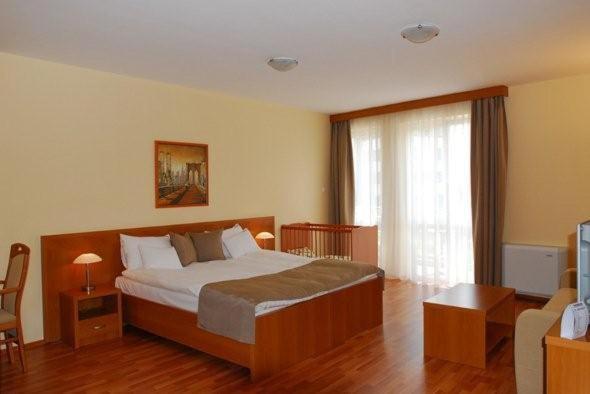 Panorama Wellness Apartman Hotel Hajdúszoboszló Rum bild